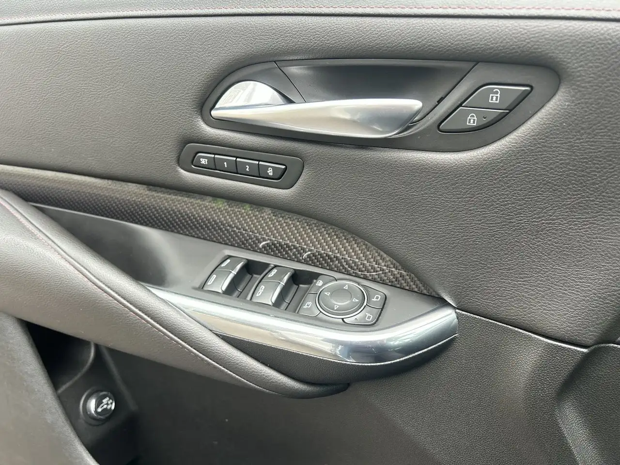 Cadillac XT4 снимка Cadillac XT4