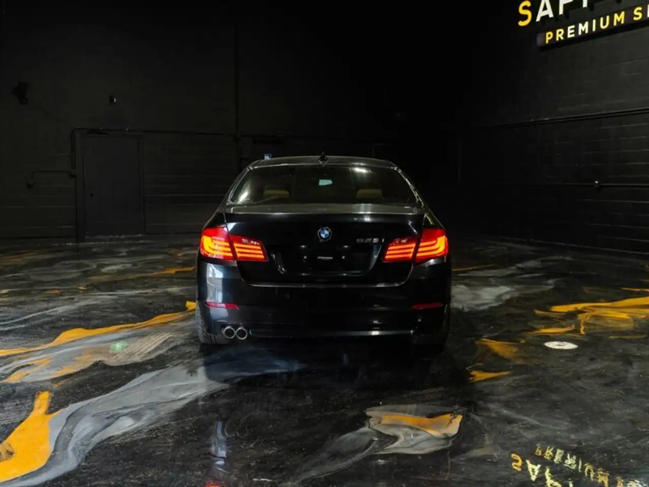 BMW 5 Series photo BMW 5 Series