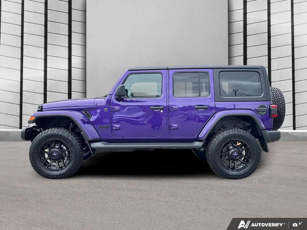 Jeep Wrangler photo Jeep Wrangler