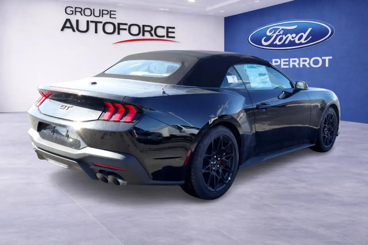 Ford Mustang снимка Ford Mustang