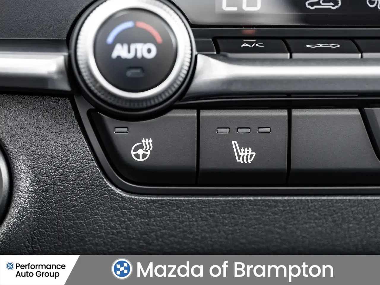 Mazda 3 снимка Mazda 3
