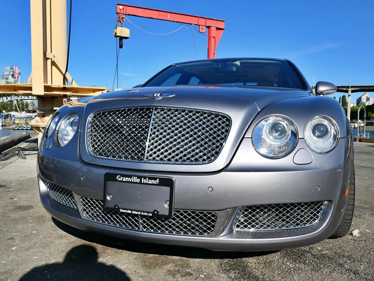 Bentley Flying Spur снимка Bentley Flying Spur