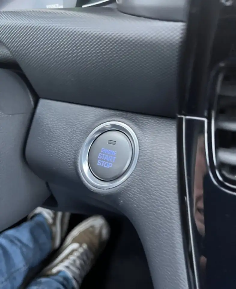 Hyundai IONIQ снимка Hyundai IONIQ