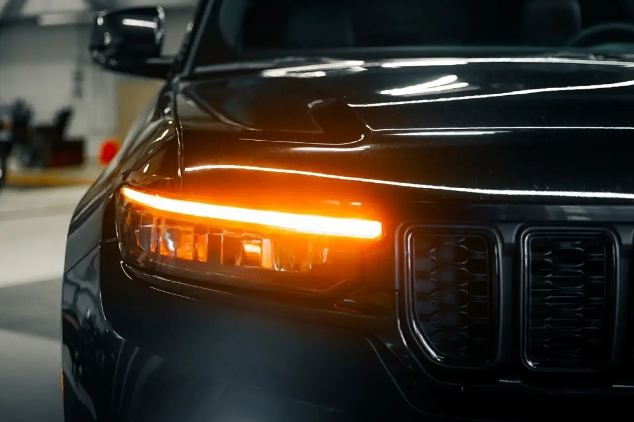 Jeep Grand Cherokee снимка Jeep Grand Cherokee