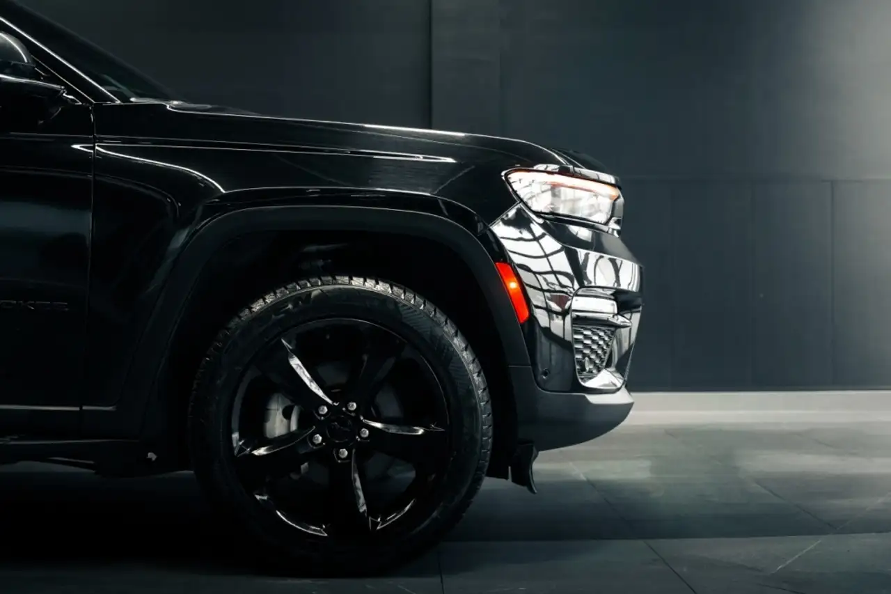 Jeep Grand Cherokee снимка Jeep Grand Cherokee