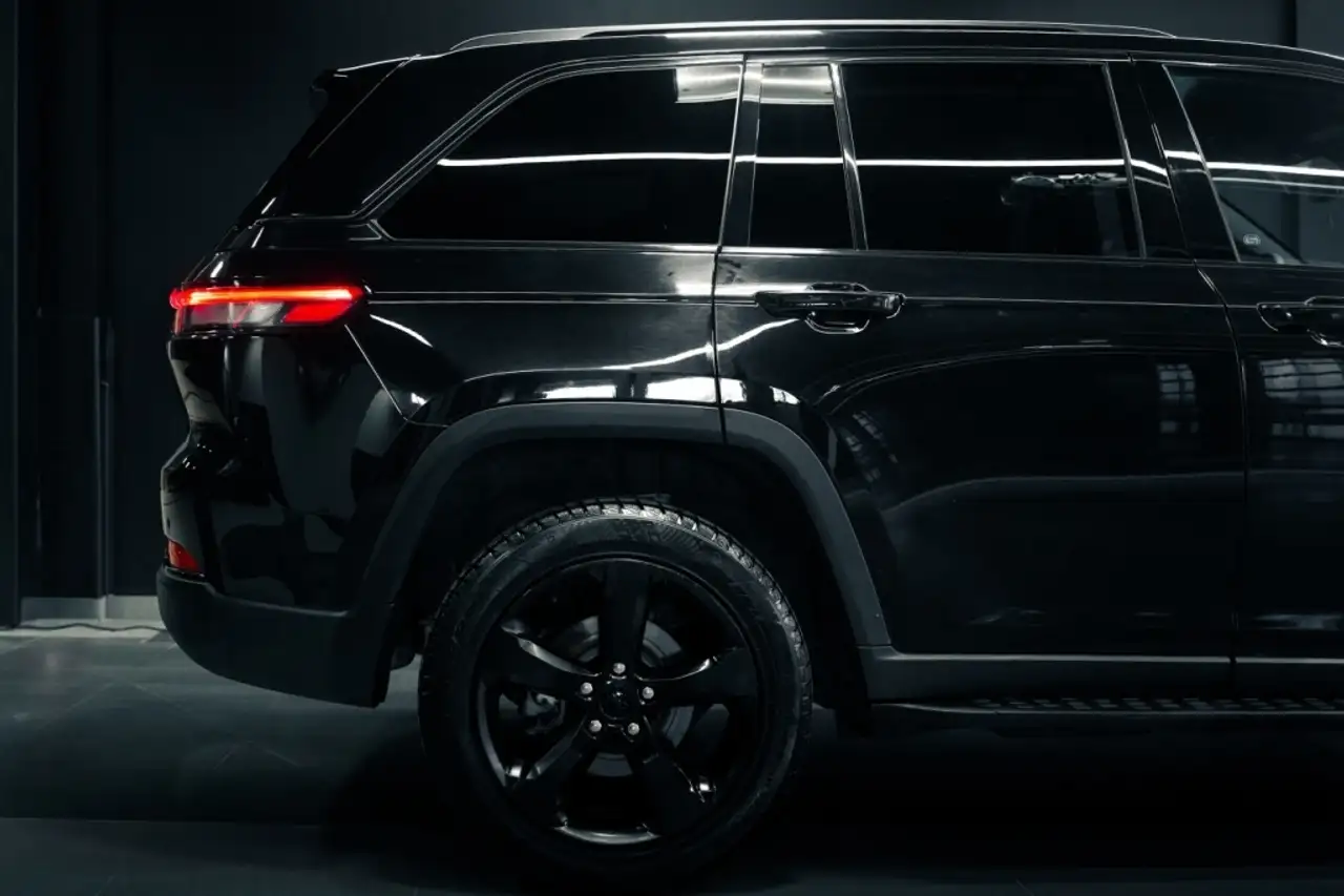 Jeep Grand Cherokee снимка Jeep Grand Cherokee