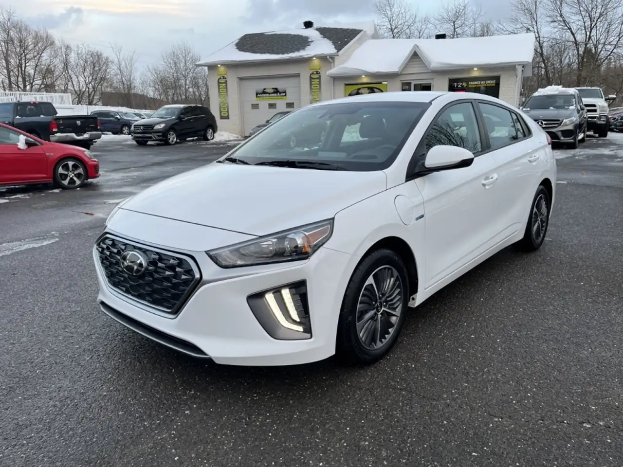 Hyundai IONIQ снимка Hyundai IONIQ