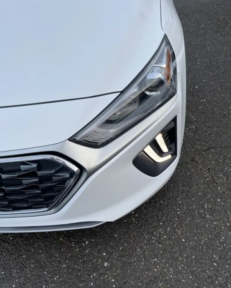 Hyundai IONIQ снимка Hyundai IONIQ