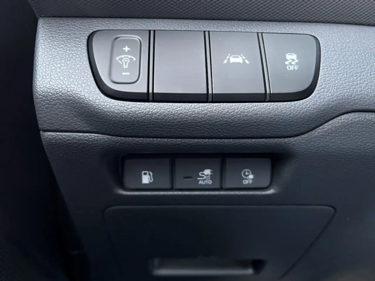 Hyundai IONIQ снимка Hyundai IONIQ