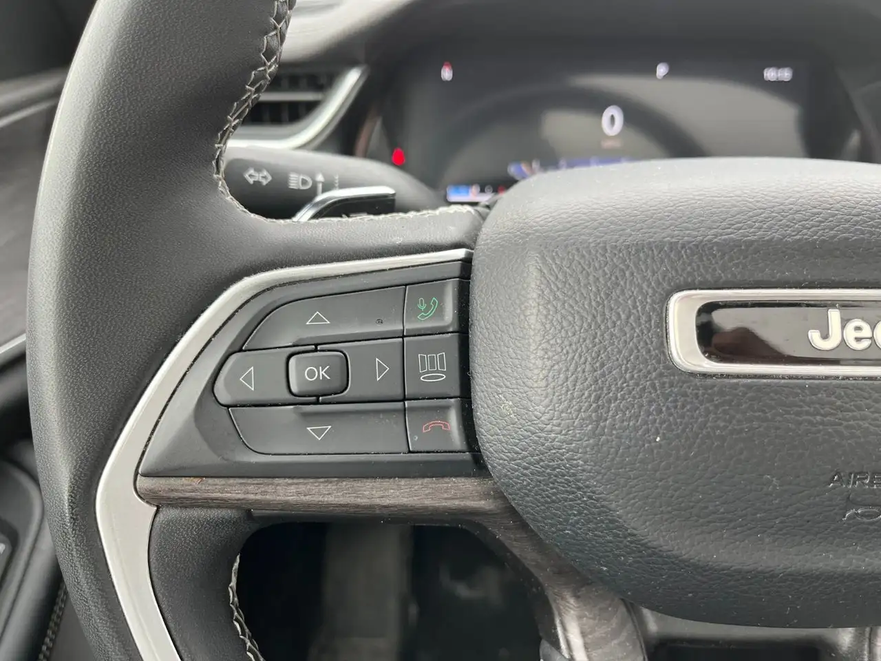 Jeep Grand Cherokee снимка Jeep Grand Cherokee