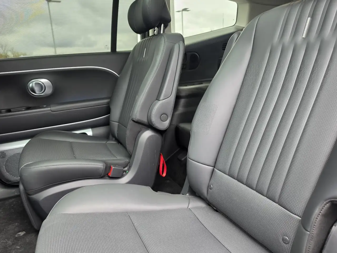 Hyundai IONIQ 9 снимка Hyundai IONIQ 9