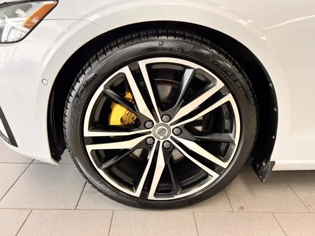 Volvo S60 снимка Volvo S60