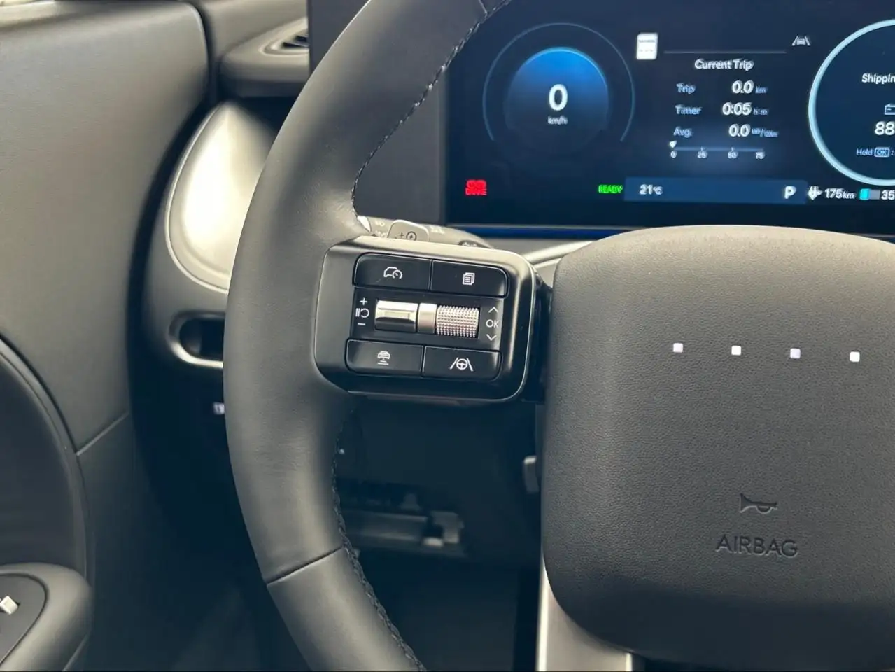 Hyundai IONIQ 9 снимка Hyundai IONIQ 9