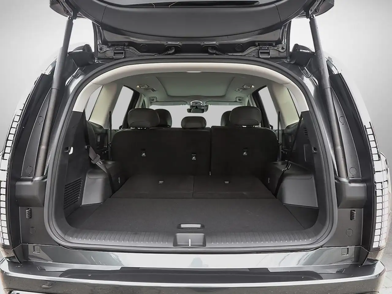 Hyundai IONIQ 9 снимка Hyundai IONIQ 9