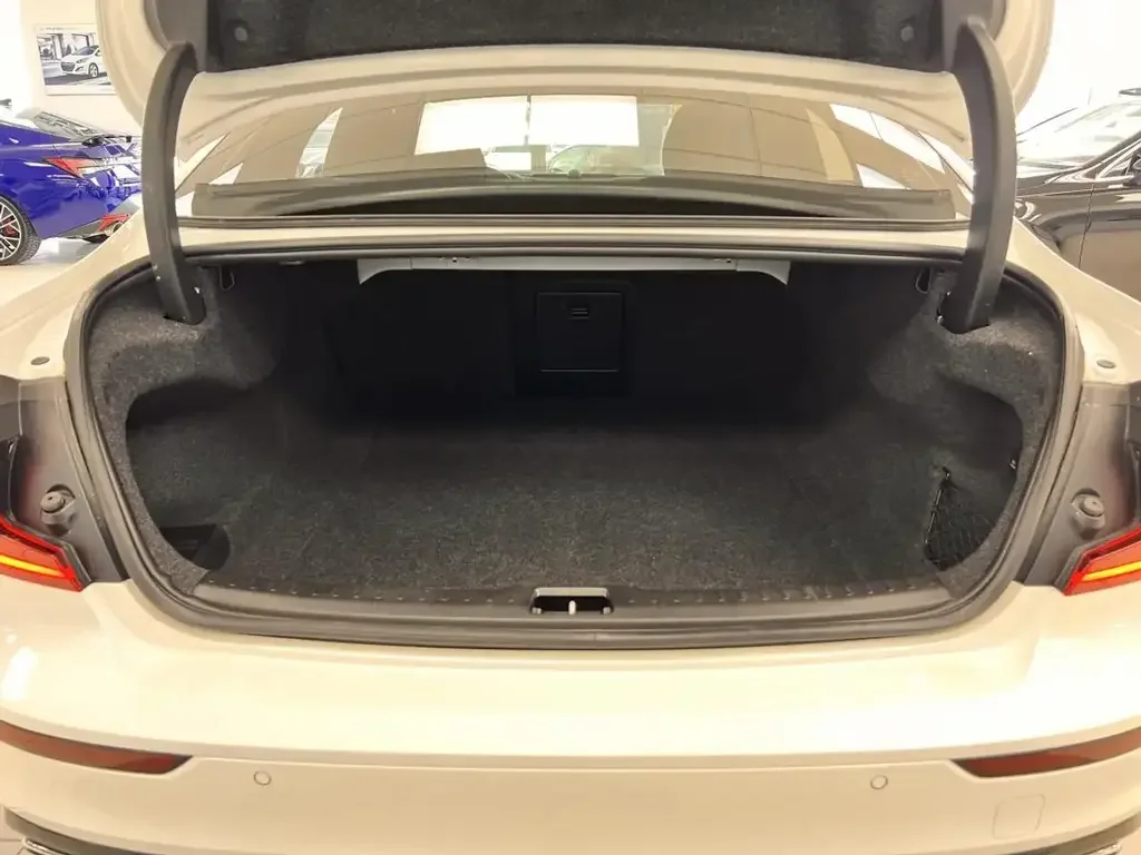 Volvo S60 снимка Volvo S60