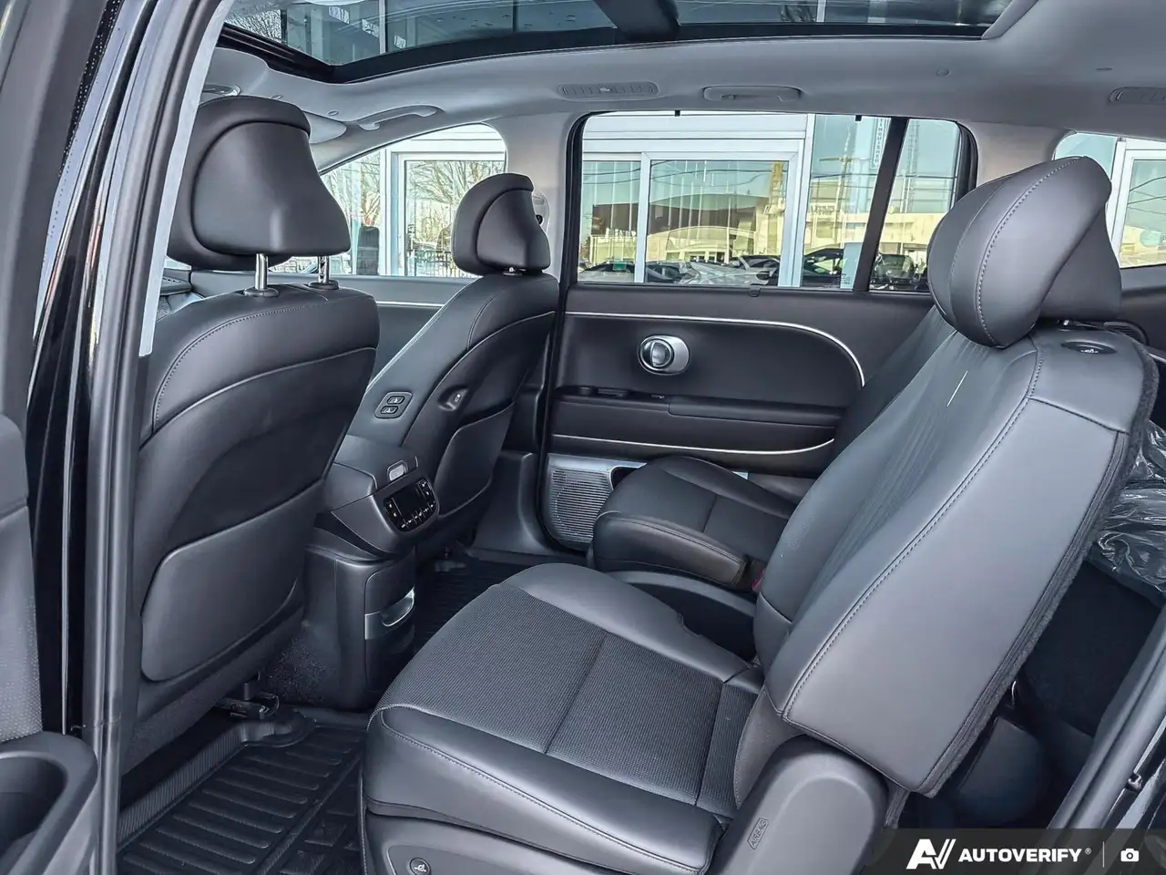 Hyundai IONIQ 9 снимка Hyundai IONIQ 9