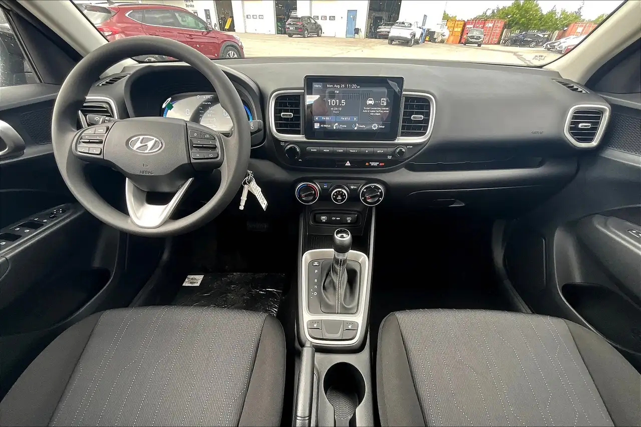 Hyundai Venue снимка Hyundai Venue
