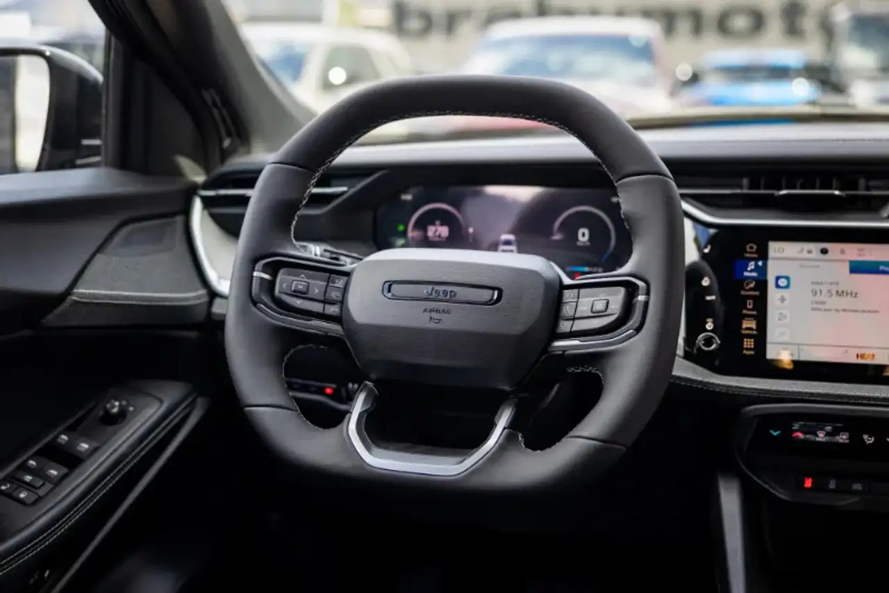 Jeep Cherokee снимка Jeep Cherokee