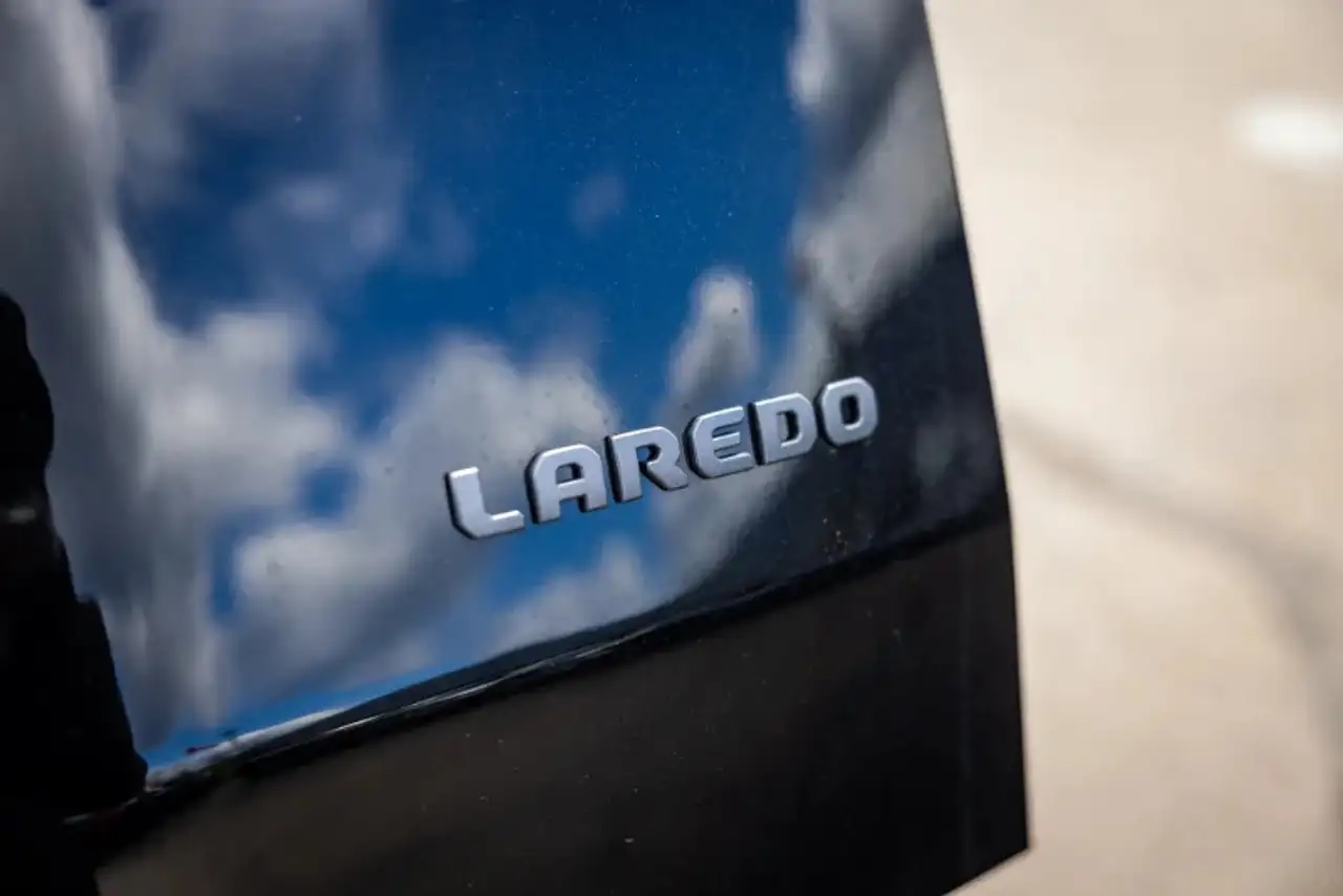 Jeep Cherokee снимка Jeep Cherokee