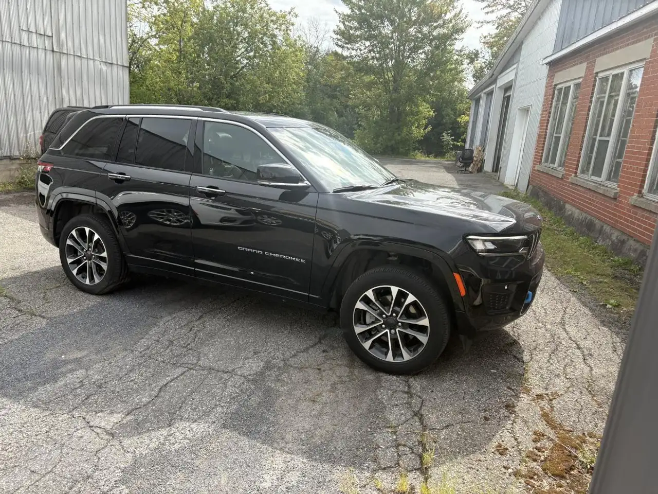 Jeep Grand Cherokee снимка Jeep Grand Cherokee