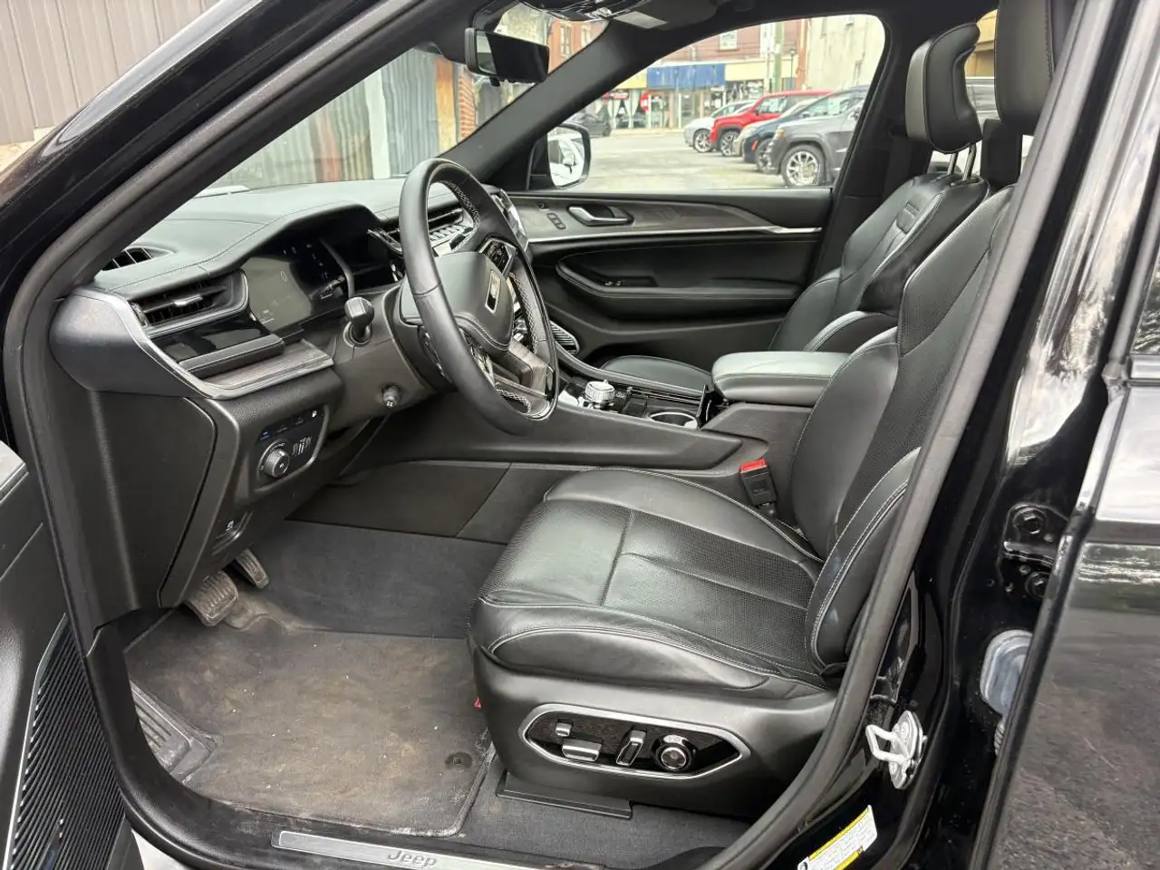 Jeep Grand Cherokee снимка Jeep Grand Cherokee