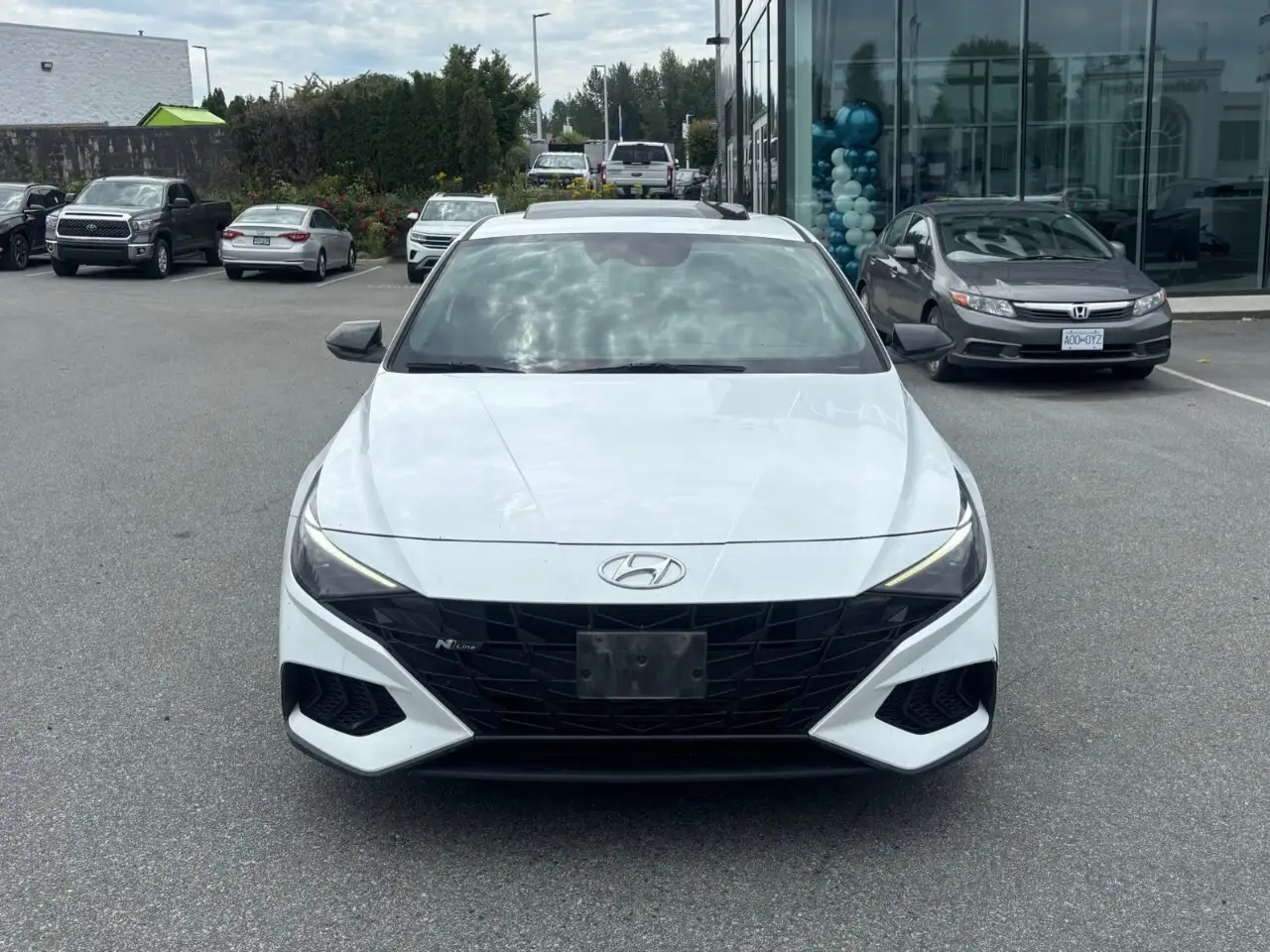 Hyundai ELANTRA photo Hyundai ELANTRA