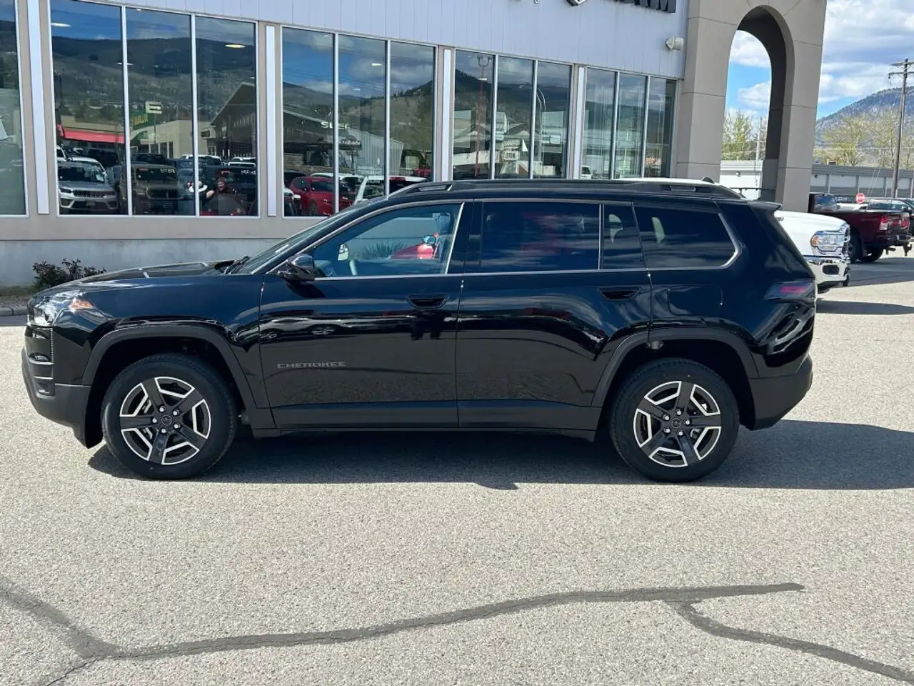 Jeep Cherokee снимка Jeep Cherokee