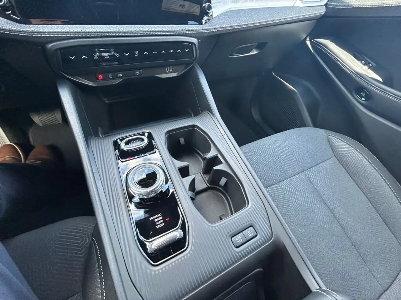 Jeep Cherokee снимка Jeep Cherokee