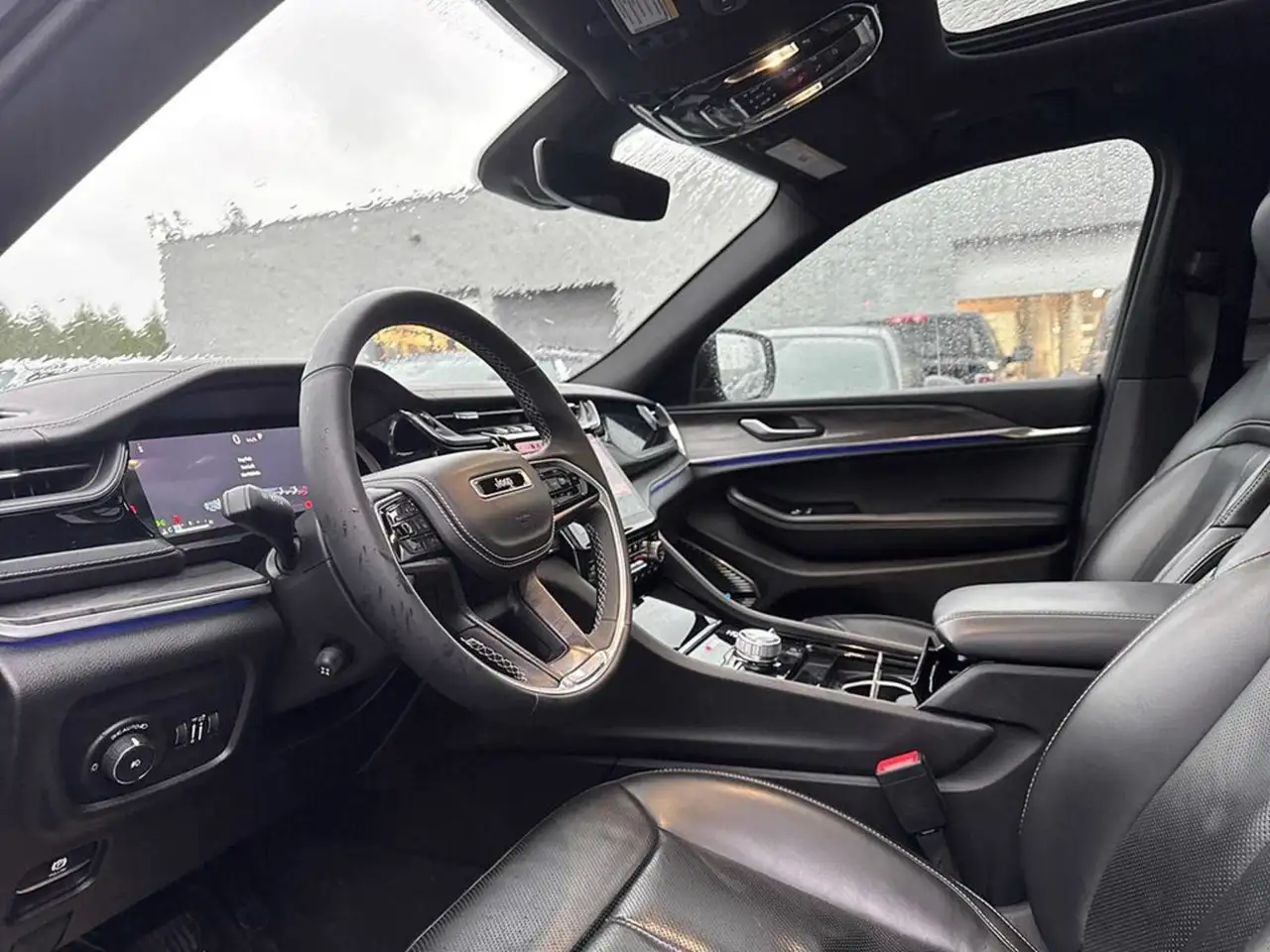 Jeep Grand Cherokee снимка Jeep Grand Cherokee