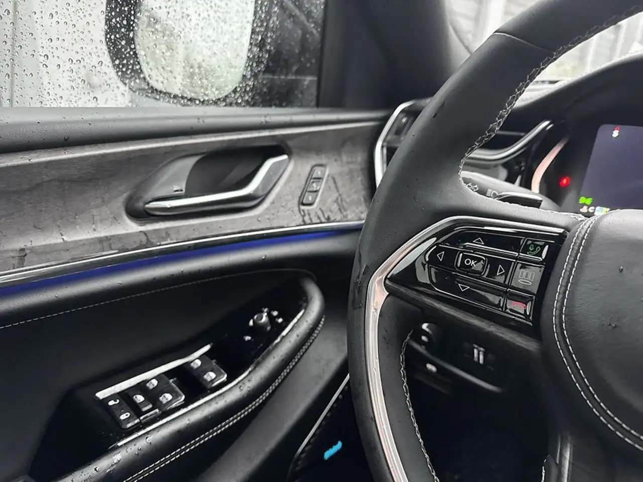 Jeep Grand Cherokee снимка Jeep Grand Cherokee