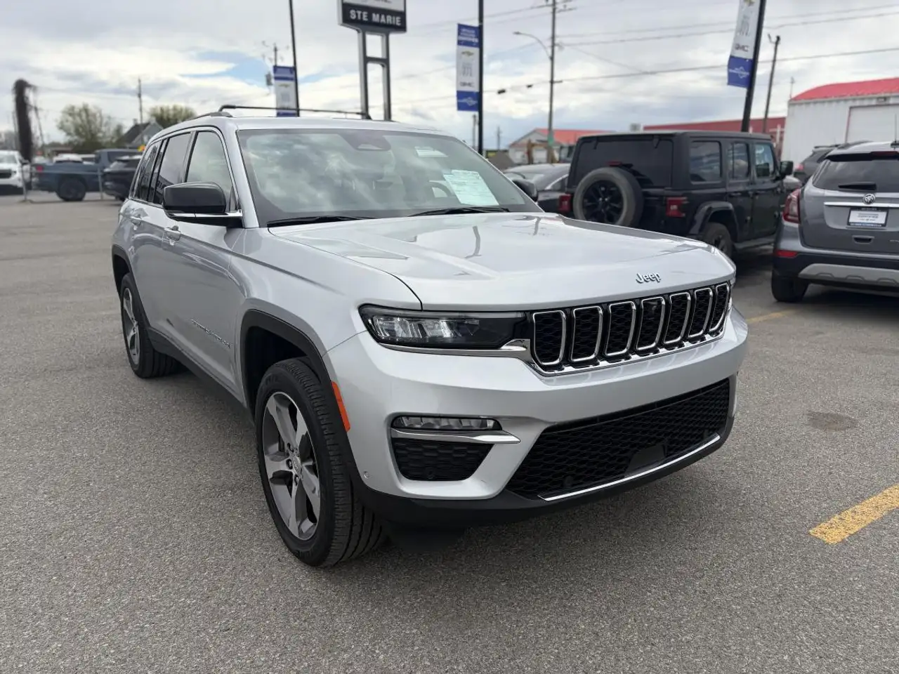 2023 Jeep Grand Cherokee