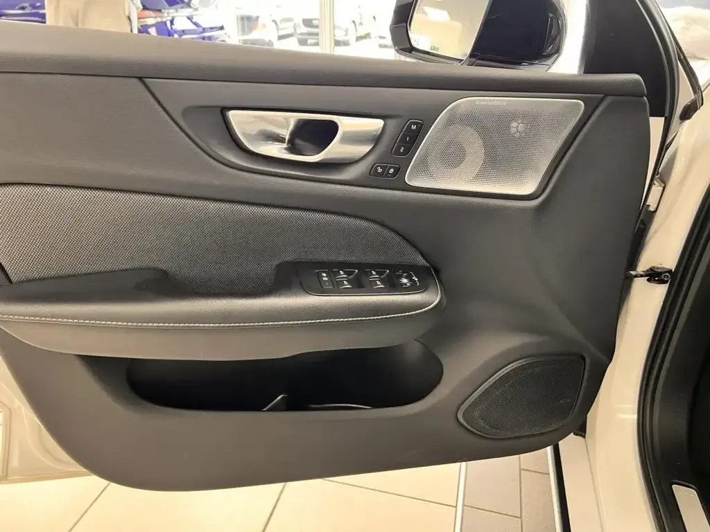 Volvo S60 снимка Volvo S60