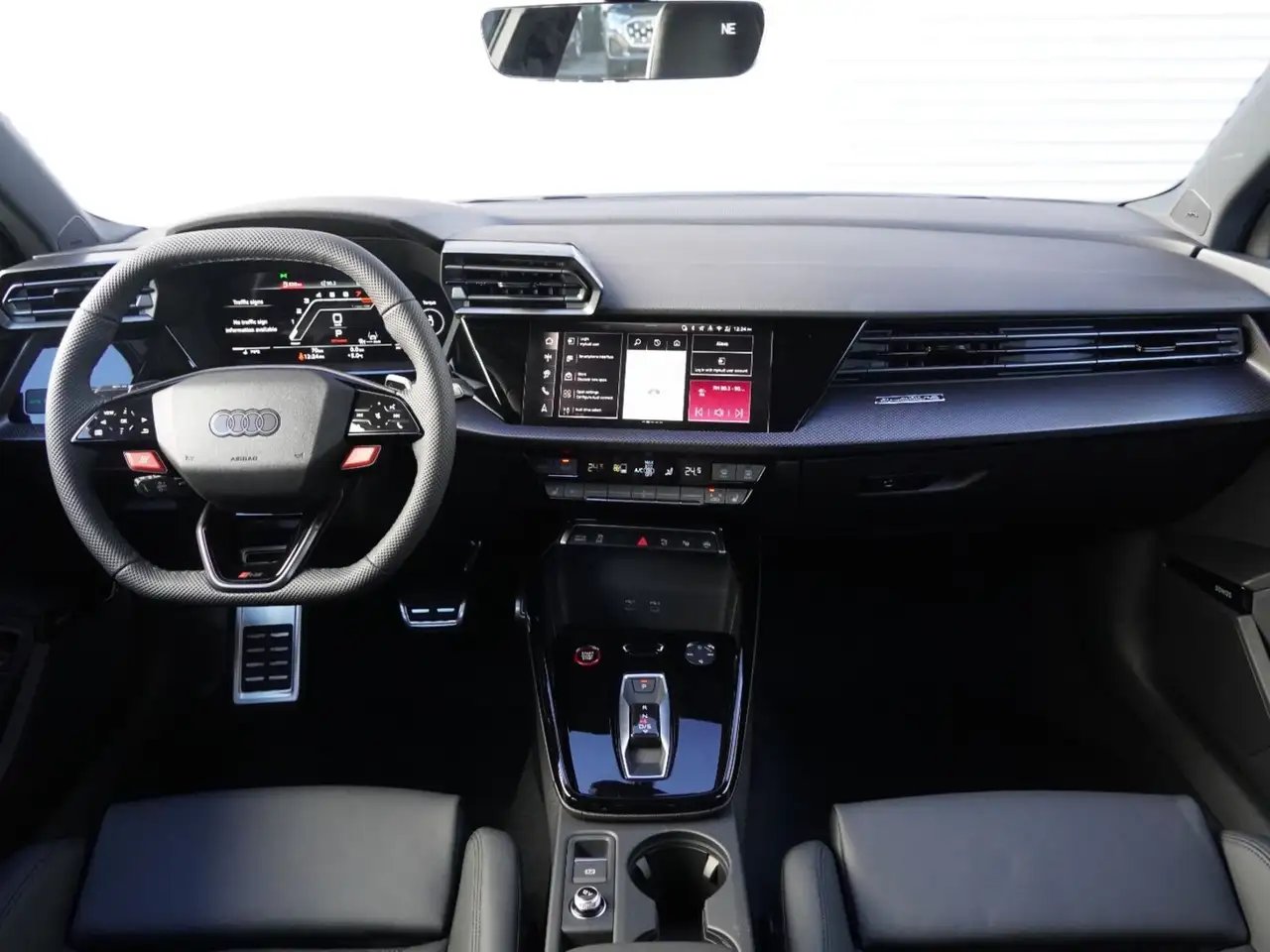 Audi RS3 снимка Audi RS3