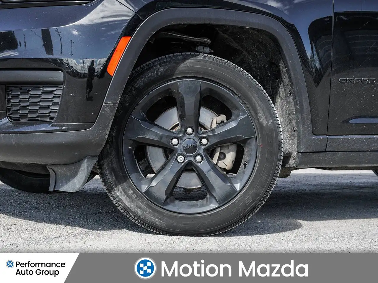 Jeep Grand Cherokee снимка Jeep Grand Cherokee
