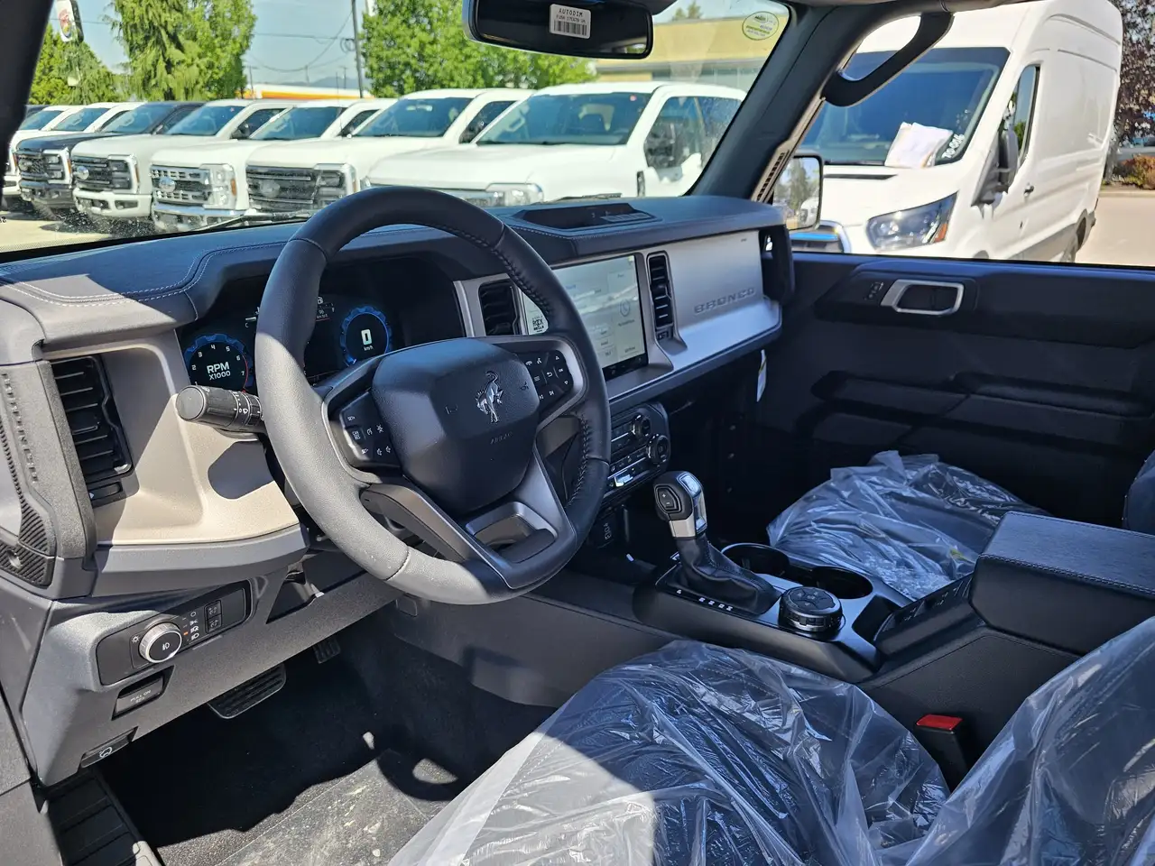 Ford Bronco снимка Ford Bronco