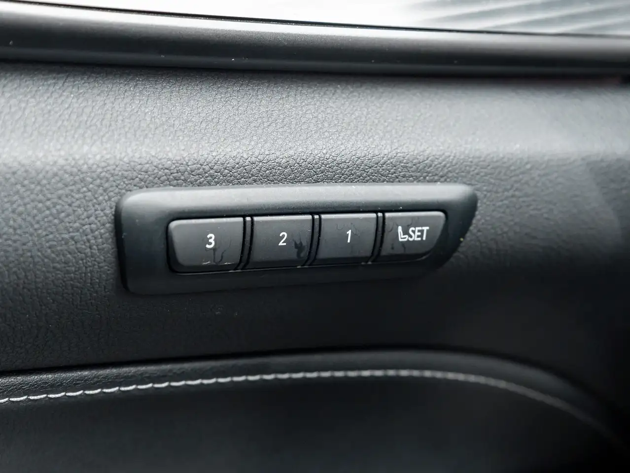 Lexus NX снимка Lexus NX