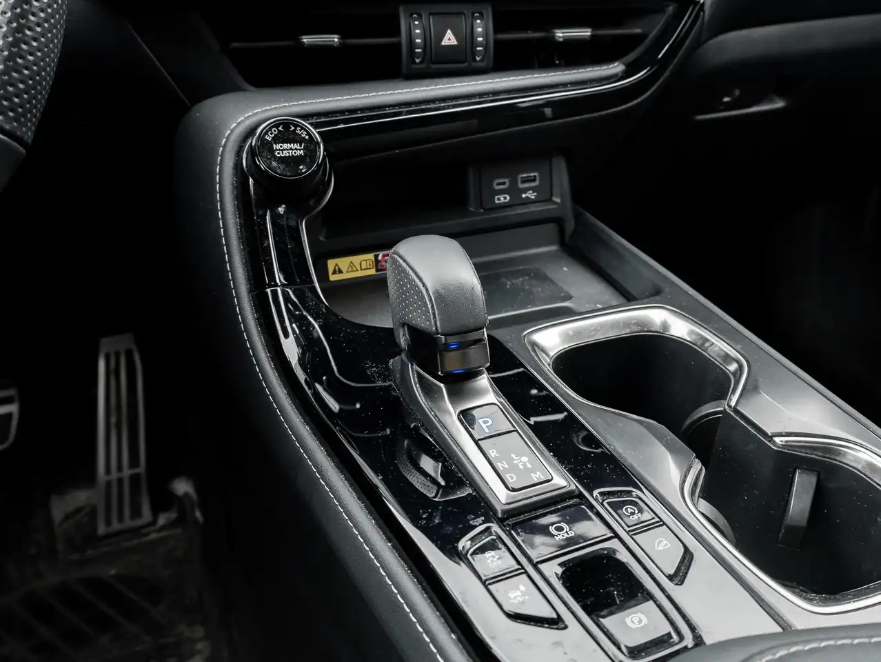 Lexus NX снимка Lexus NX