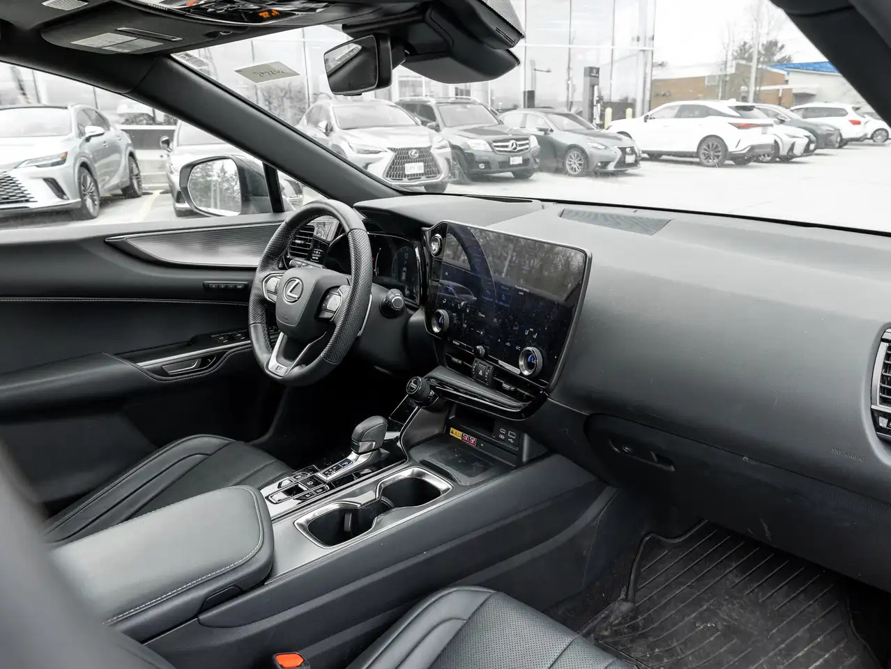 Lexus NX снимка Lexus NX