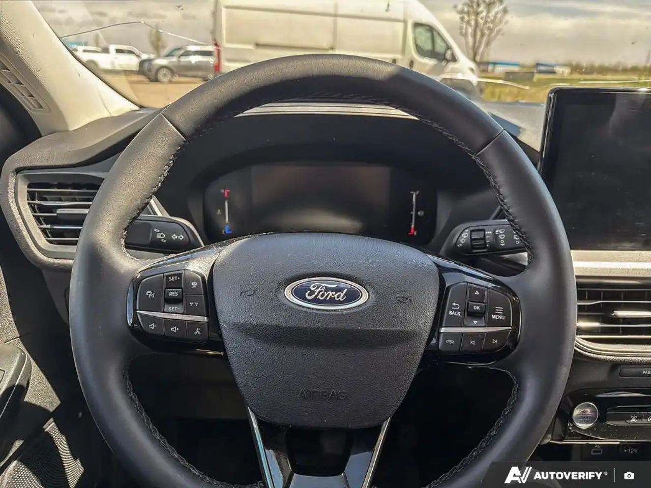 Ford Escape снимка Ford Escape