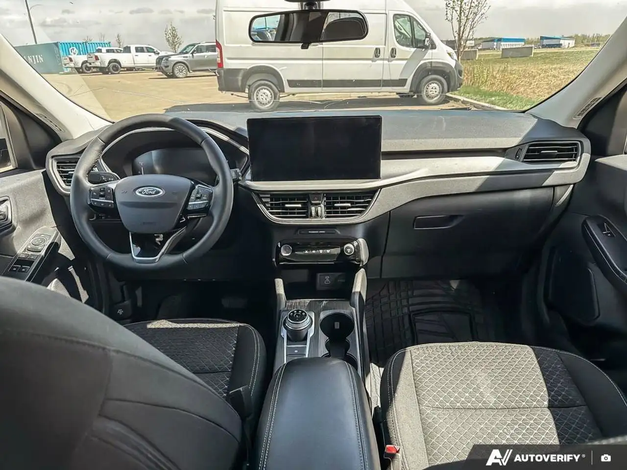 Ford Escape снимка Ford Escape