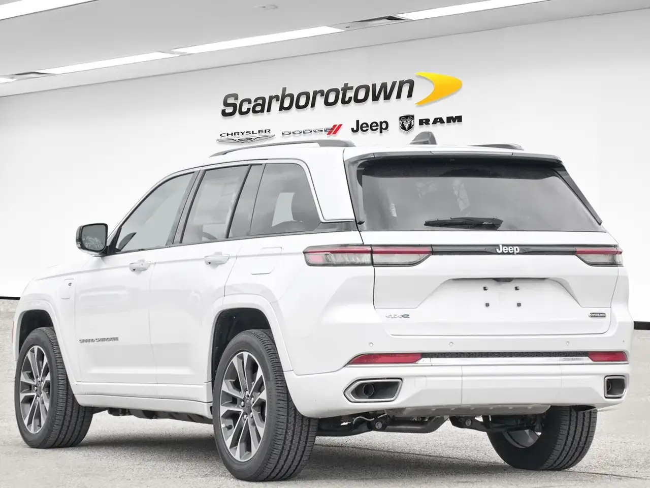 Jeep Grand Cherokee снимка Jeep Grand Cherokee