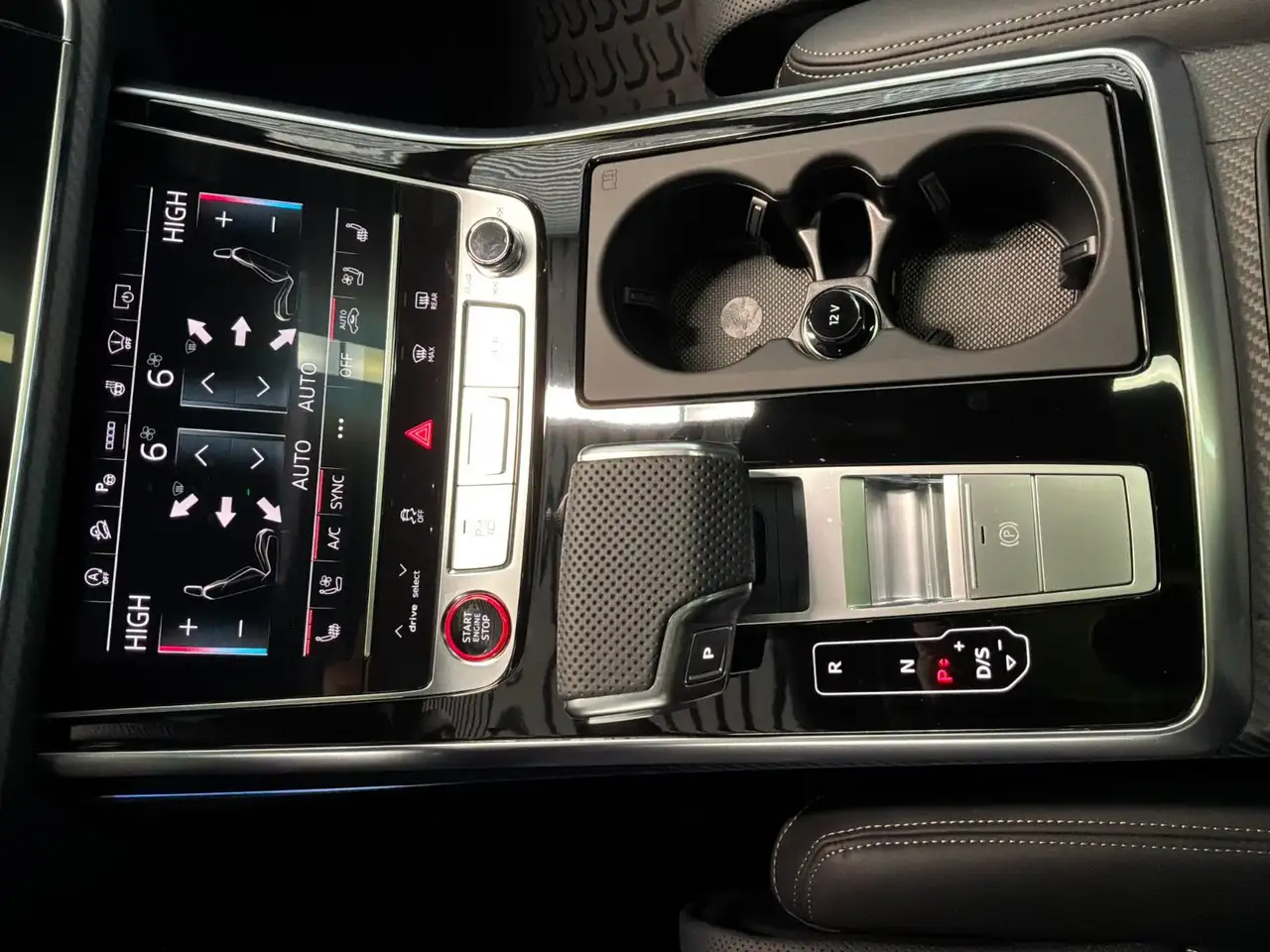Audi SQ7 fotografie Audi SQ7