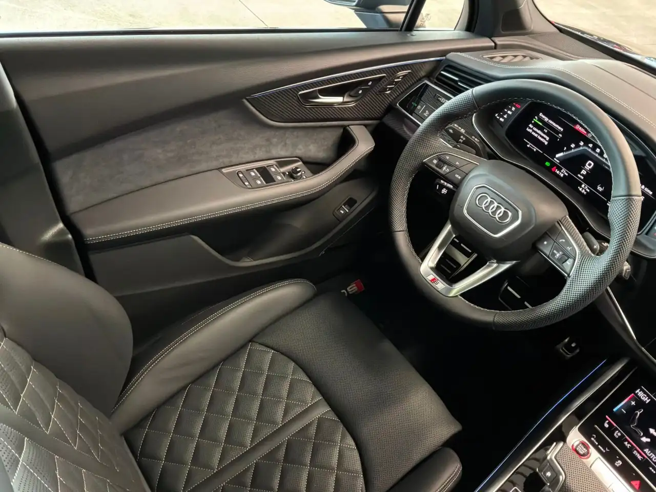 Audi SQ7 fotografie Audi SQ7