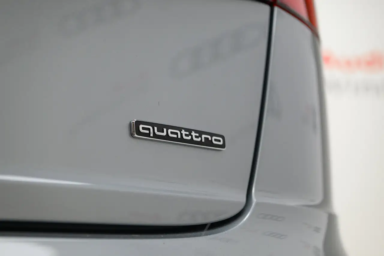 Audi Q8 fotografie Audi Q8