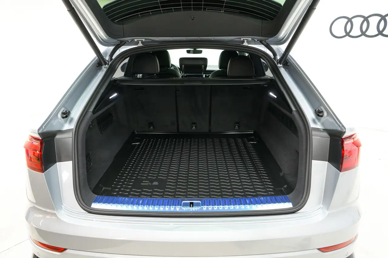 Audi Q8 fotografie Audi Q8
