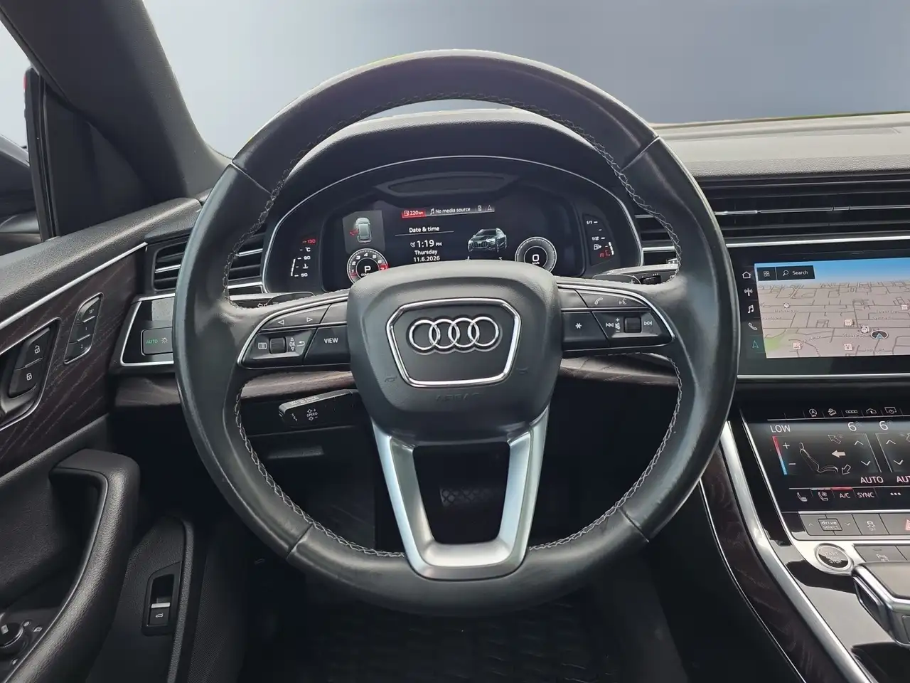 Audi Q8 photo Audi Q8