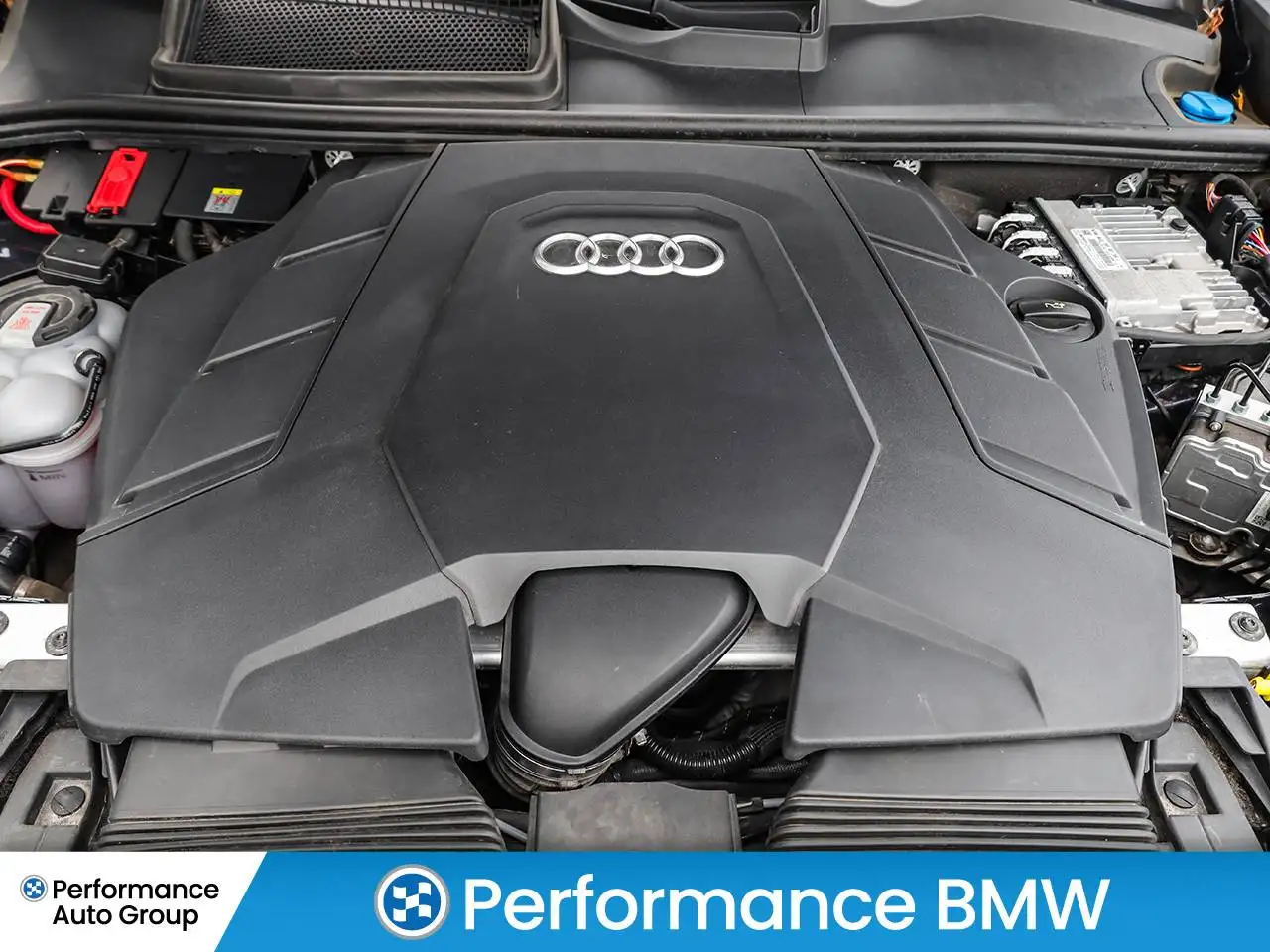 Audi Q8 photo Audi Q8