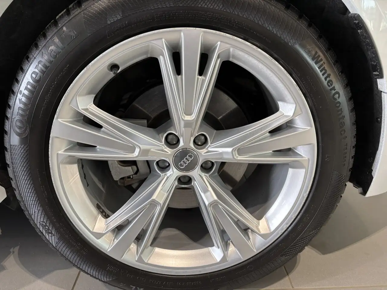 Audi Q8 photo Audi Q8
