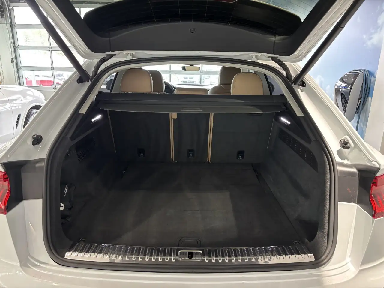 Audi Q8 photo Audi Q8