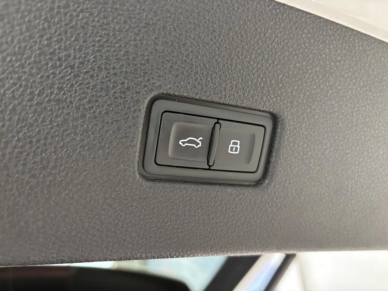 Audi Q8 photo Audi Q8